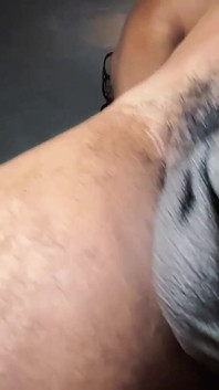 Precum King Alpha zakar besar meleleh dan kencing