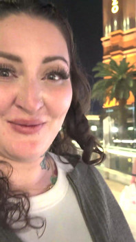 丰满的大屁股白人美女经常和大黑第一次被双道