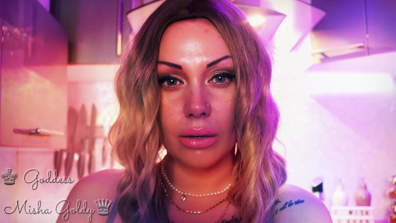 Goddess Misha Goldy: Îți place să plătești pentru a fi spus să adulmeci și...