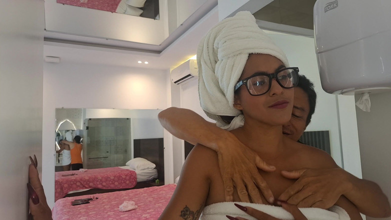 BigAssStepmom2: Krásná nevlastní dcera s velkým zadkem a velkými prsy je...