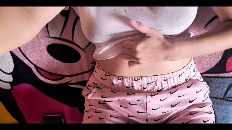 Yulieth Gomez: 그것은 매일 내 여자 친구의 친구와 보호되지 않은 섹스를하는 장점입니다.