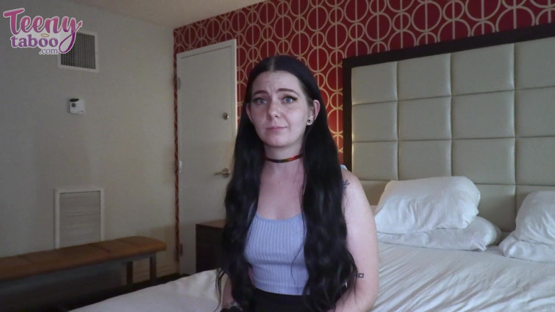 Teenytaboo: Lily Sales Girl Dubur