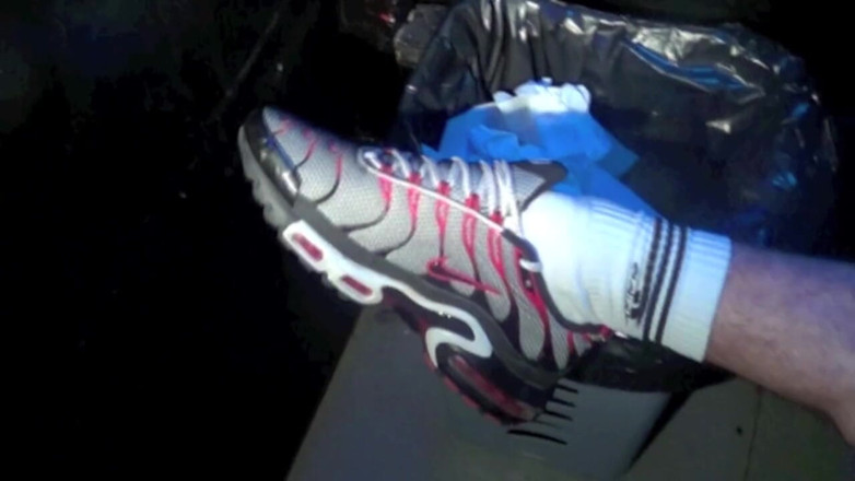 Sneaker gay: 스니커즈 지배로 딱딱한 소년에게 따먹히는 트윈크