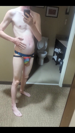 ElementX1018: Nedbalý nepořádek uvnitř mě má pocit, jako by to byl...