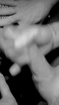 Teeny Lisa (23) dari Jerman - Creampie vagina di ao-gangbang