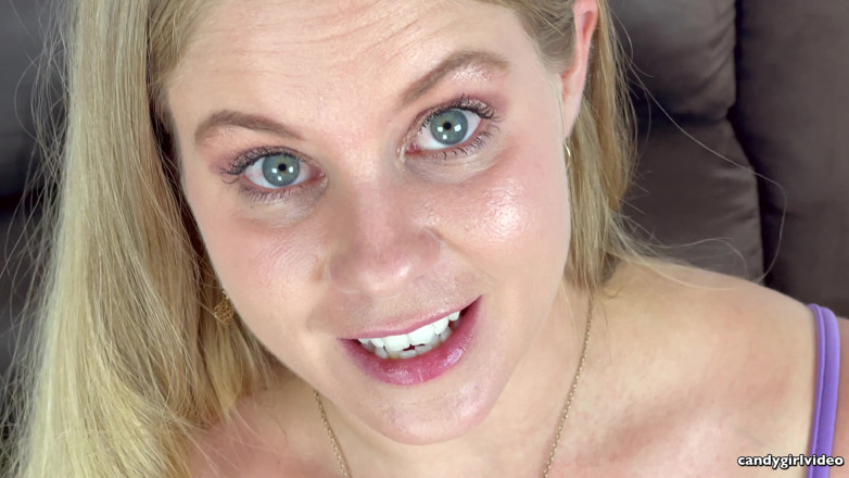 CandyGirl Video: Anabelle Pync - Shoe Store up the Skirt