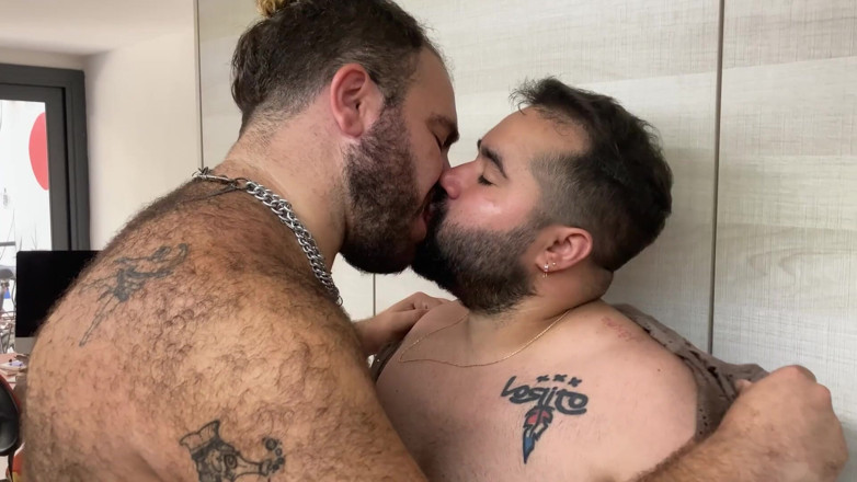 ScruffyStocky: Latino Summer