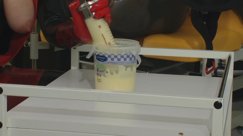 Rubber & Clinic Studio - 1ATOYS: Kinky vanilj-cream lavemang