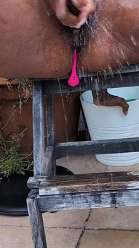Sonsuzluktaki sapık sürtük kraliçe dark dea canlı olarak fontaine'i fışkırtıyor
