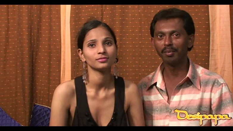 Desi Papa: Cuplu indian o face într-un dormitor