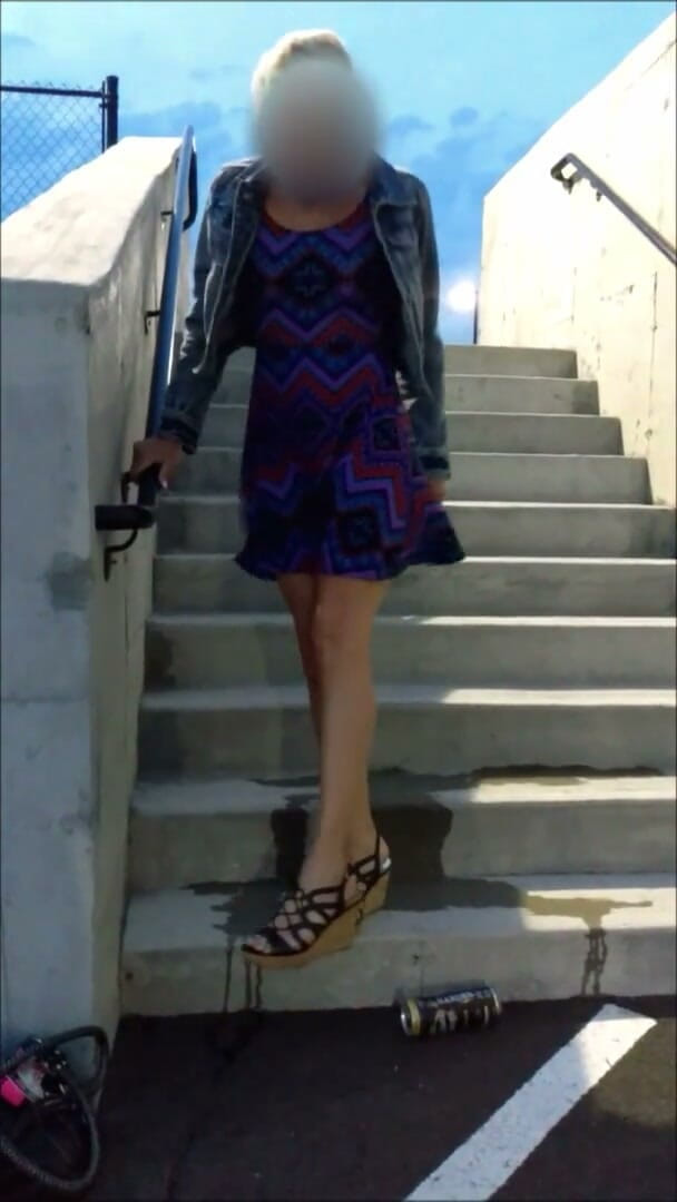 Fantasy Milf: Concrete Steps Pee