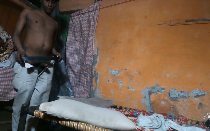Indian desi boy: Chłopiec nagi indyjski masturbacja zabawy