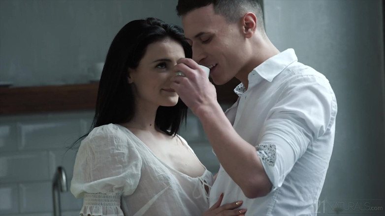 21 Naturals: 21 naturals - sexy Kate Rich si užívá žhavý ranní sex se...