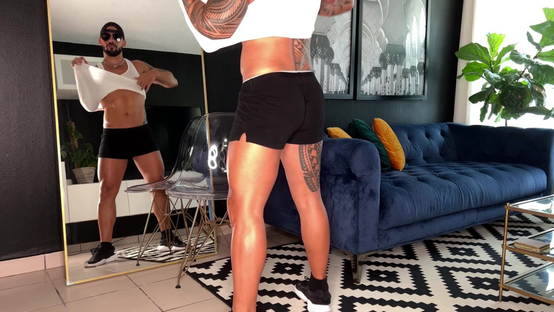 ortizjona: Mijn tepels pompen voordat ze naar de bar gaan in...