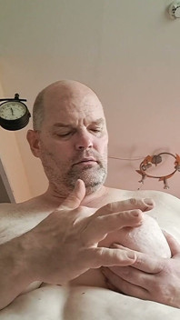 Знову ж таки, тільки на шлюх, сучку