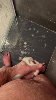 Jerked off in the Hotel Shower
