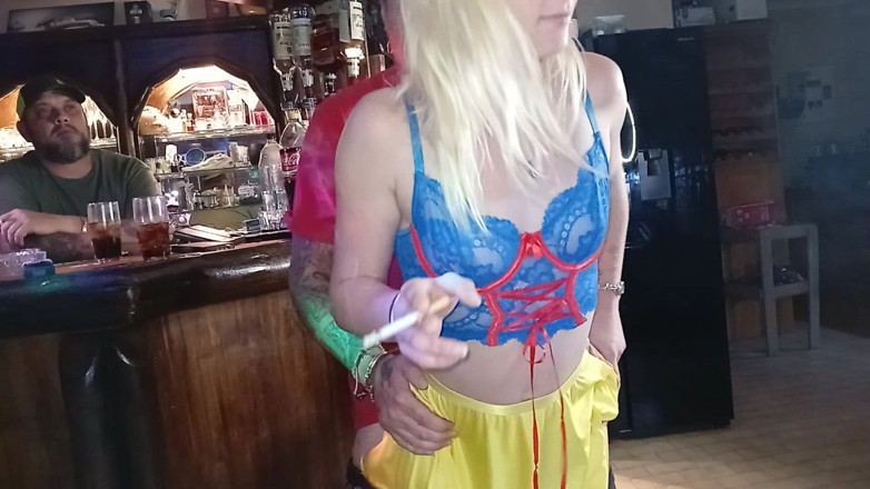 18blondteen: Distracție Perversă Cu Fiica Vitregă Care Adoră Costumul