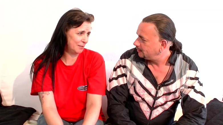 Swinger Friends Germany: Steffi muốn chơi tay ba