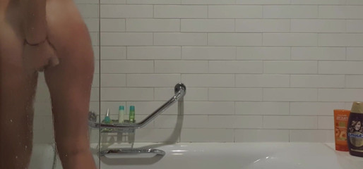 Limbetm: Sexig tjej ta en dusch het kropp