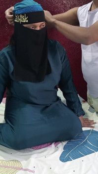 Muslimská Bhabhi byla ošukaná Maulvi po rozvodu