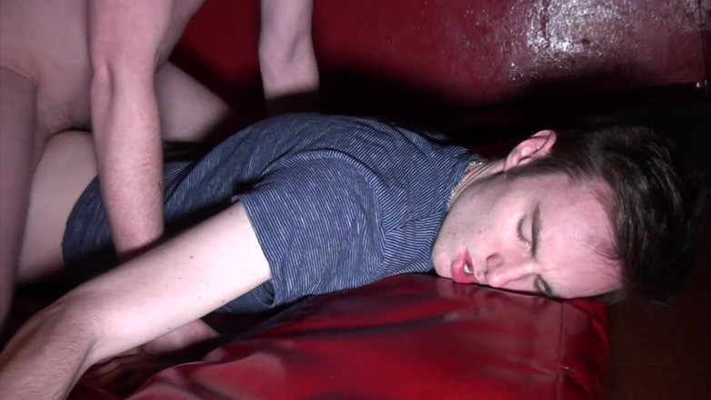 Crunch Boy: Twink Nick dipergunakan oleh Leo dalam pelayar untuk seks yang...