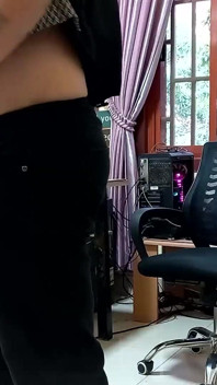 La Secrétaire Veut Une Augmentation - Baise Au Bureau Après Les Heures De Bureau (vidéo Complète). 300