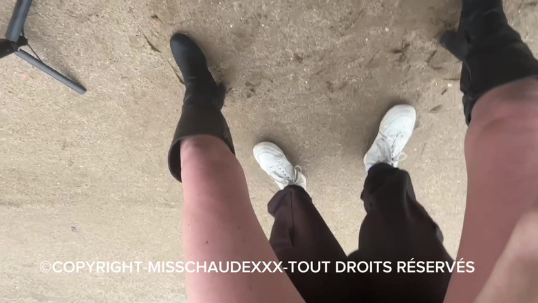 Misschaudexxx: Một điểm dừng khác bên đường, tôi bị đụ vào mông