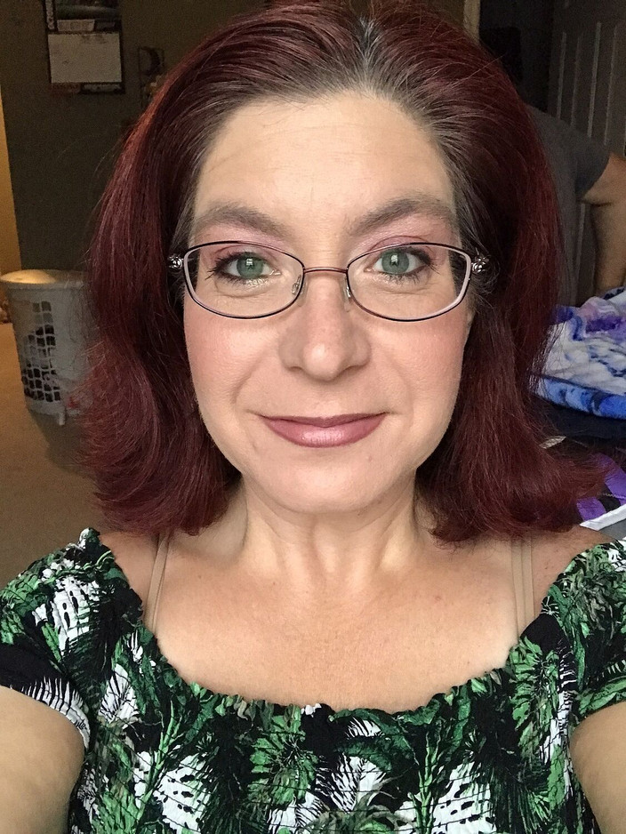 Elianna: Pracovní rozdrcení Cums True