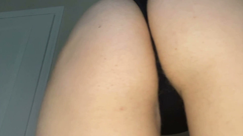 Goddess Krystal: Ass Addict JOI