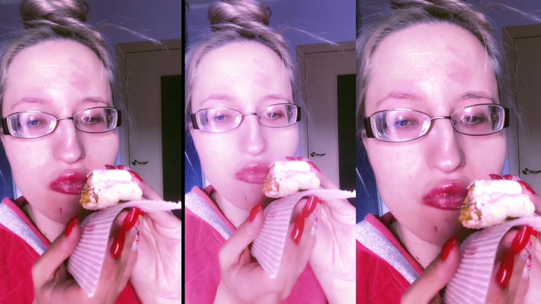 FinDom Goaldigger: Asmr rossetto rosso e mini torta mangiata