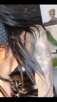 Tattooed MILF