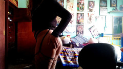 Crystal Phoenix: Curva efeminată vrea să o fuți