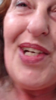 1009 Dawnskye brengt een godinaanbiddingsvideo voor Toby
