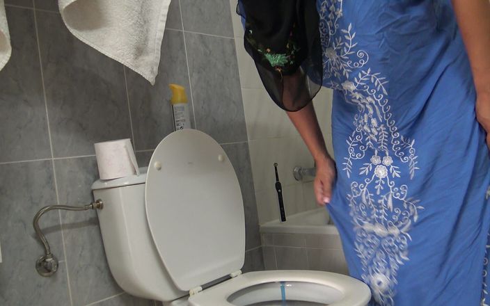 Souzan Halabi: Une MILF musulmane perverse veut des grosses bites dans sa...