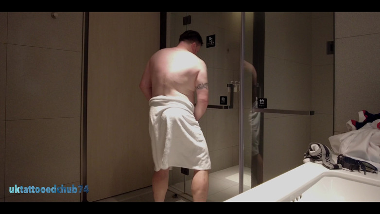 uktattooedchub74: 흑인 대물 자지에게 따먹히는 흑인 대물 자지