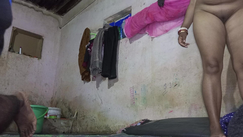 Mridulmadhu: भारतीय कॉलेज टीचर प्राटिकल में कामसूत्र के बारे में पढ़ाती है