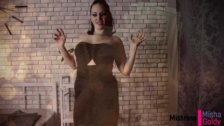 Goddess Misha Goldy: Apa yang saya mahu daripada awak - adalah wang tunai!