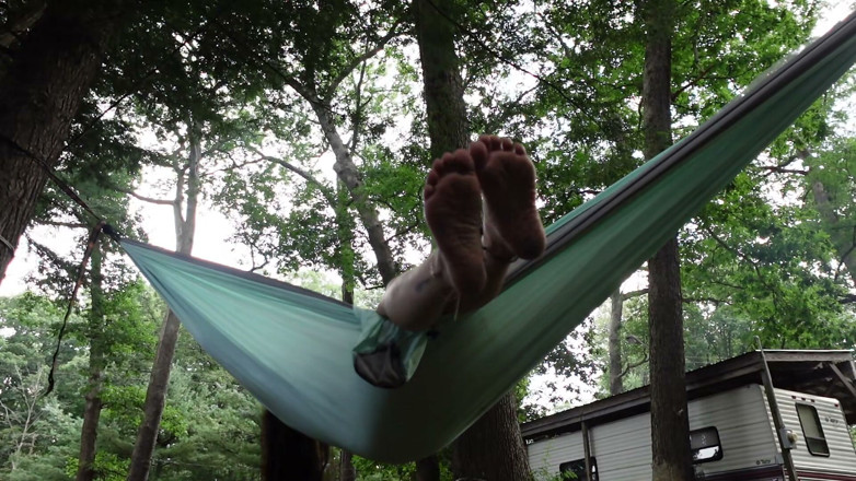 Raven Willow: Hammock Dreams &amp; Dirty Bare Feet
