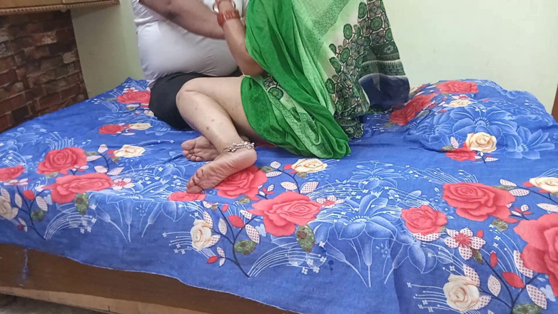 aliabegum: Beautiful Newly Married Wife Fucked by Her Husband in the...