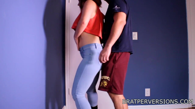 Brat Perversions: Fantazie o broušení zadku: Těsné džíny