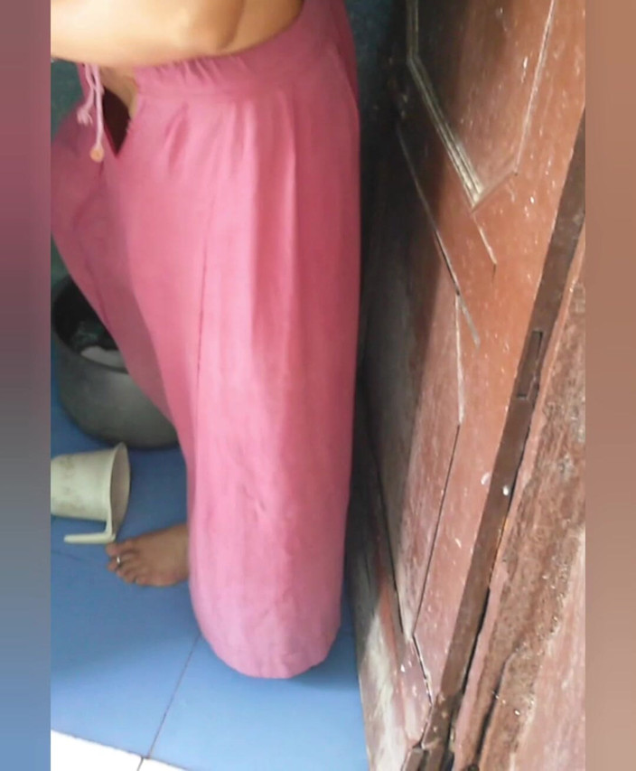 Priyahot77: Priya Bhabi Peticot 다운 빅 후장 쇼