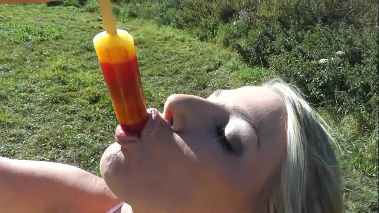 DanielleMaye: Lollypop