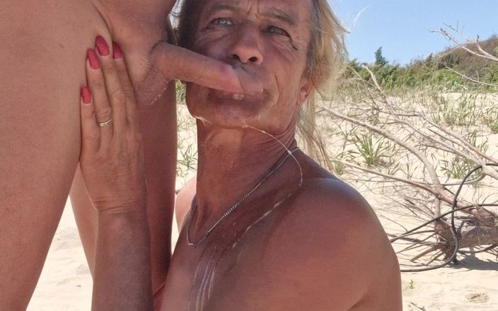 Gigi and David: Nudista playa stripchat show de sexo gigindave travesti novia encuentro...