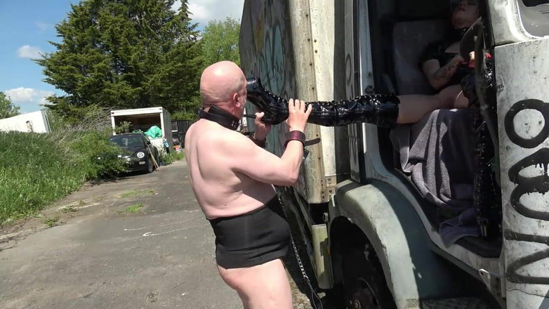 Lady boss: Trials - Adoração da bota