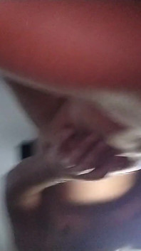 Mein cuckold-ehemann kam ins motel, nachdem mein schwarzer stier mich gefickt hatte und er mich auch fickte