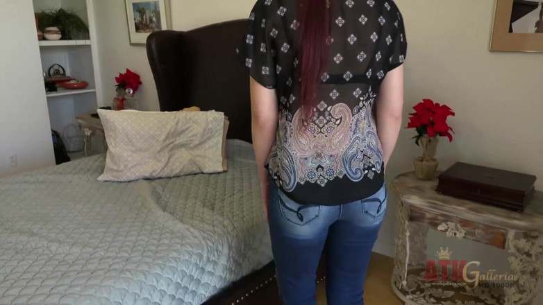 ATKIngdom Fans: Get up close and personal with Scarlett Minx