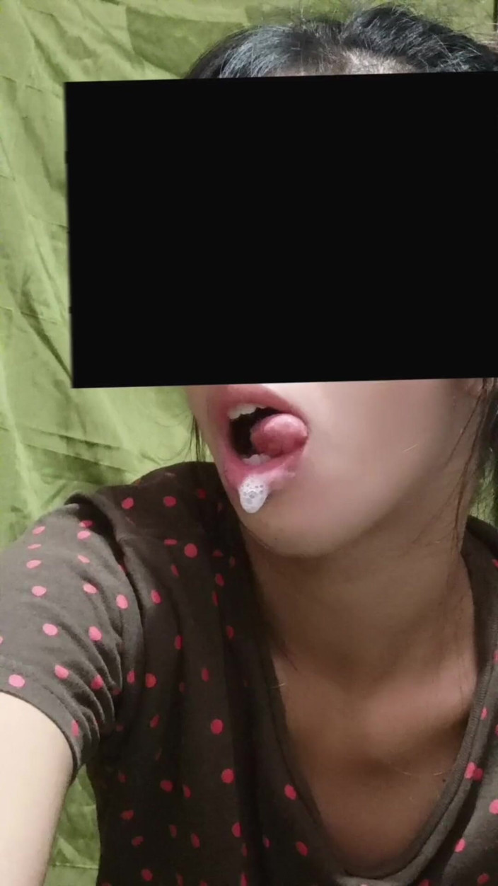 YammyPH: Gadis pinay pertama kali nyepong kontol
