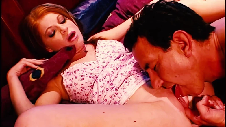 BestPorn85: Hardcore scény Scarlet &amp; Mickey G v posteli