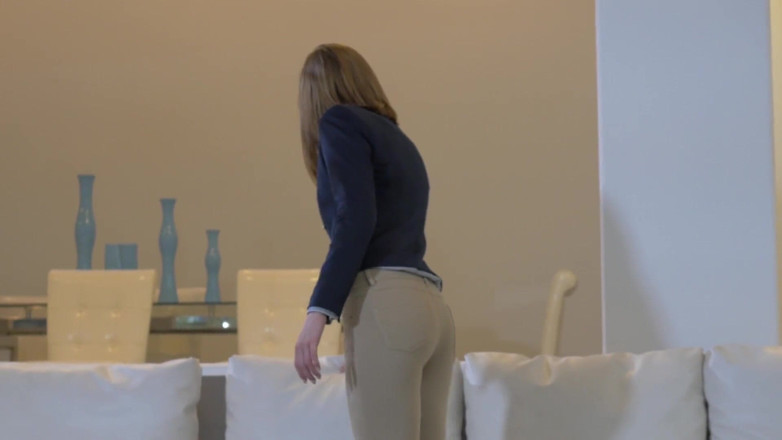 Lesbian Illusion: Jennifer White yalamayı seviyor