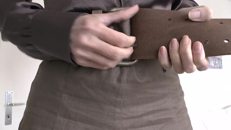 Lady Victoria Valente: Emozionante calzata a cintura con una gonna di lino, Parte 2,...